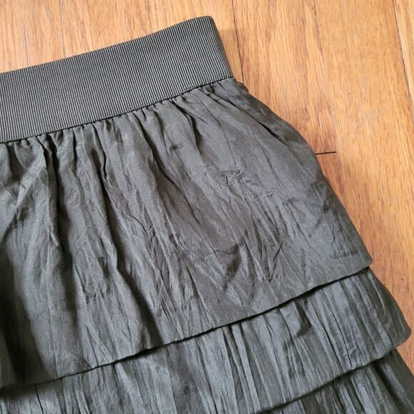 J Crew 4 Green Tiered Ruffle Silk Skirt Size 4 HABOTAI Crinkle - Picture 5 of 6